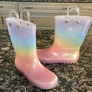 CAT & JACK OMBRE RAINBOW RAIN BOOTS SIZE 12